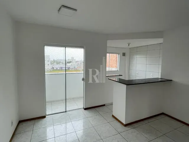 Apartamento 2 quartos e 2 banheiros, para alugar, no bairro XV de Novembro em Tijucas