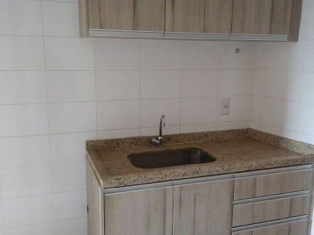 Apartamento 3 quartos e 2 banheiros, para alugar, no bairro Parque Amazônia em Goiânia