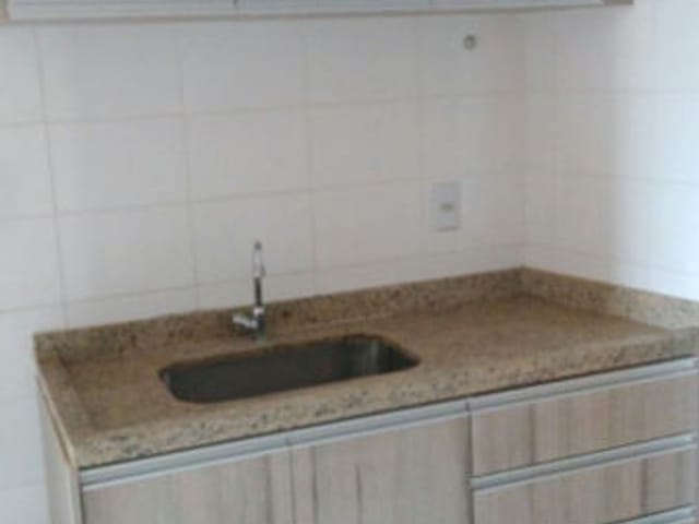 Apartamento 3 quartos e 2 banheiros, para alugar, no bairro Parque Amazônia em Goiânia