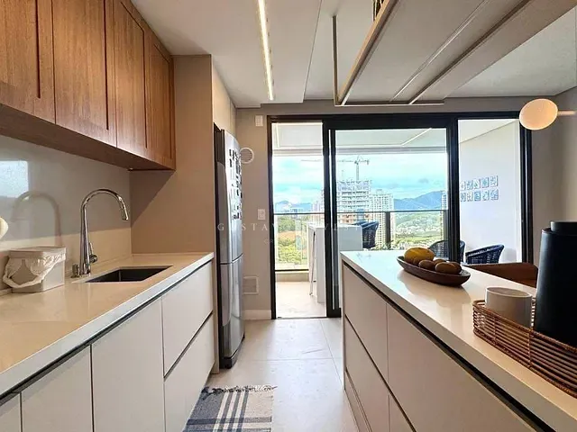 Apartamento 3 quartos e 2 banheiros, para alugar, no bairro Praia Brava de Itajaí em Itajaí