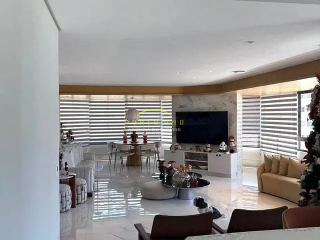 Apartamento com 305m² 4 quartos e 6 banheiros, à venda, no bairro Ondina em Salvador