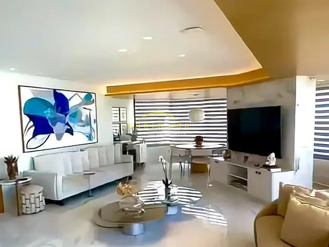 Apartamento com 305m² 4 quartos e 6 banheiros, à venda, no bairro Ondina em Salvador