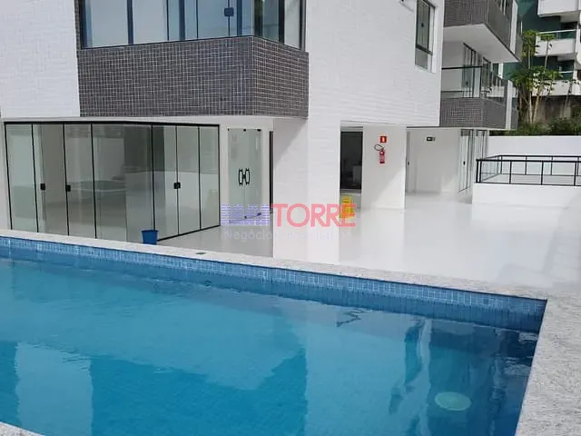 Apartamento 2 quartos e 2 banheiros, à venda, no bairro Nossa Senhora da Vitória em Ilhéus