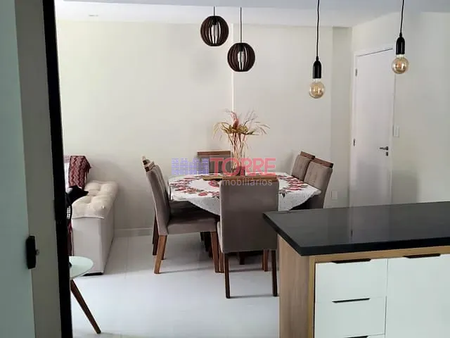Apartamento 2 quartos e 2 banheiros, à venda, no bairro Nossa Senhora da Vitória em Ilhéus