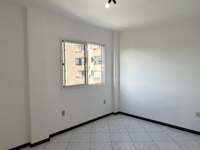 Apartamento 2 quartos e 1 banheiro, à venda, no bairro Centro I em Brusque