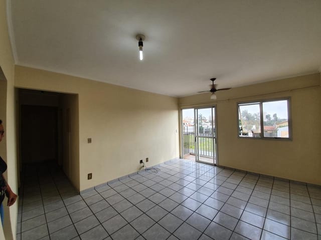 Apartamento 3 quartos e 2 banheiros, à venda ou para alugar, no bairro Jardim Sumaré em Birigüi