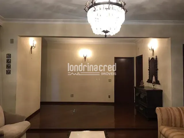 Apartamento com 352m² 5 quartos e 3 banheiros, à venda, no bairro Centro em Londrina