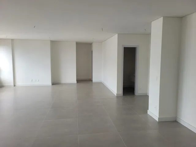 Apartamento com 271m² 3 quartos e 3 banheiros, à venda, no bairro Gleba Palhano em Londrina