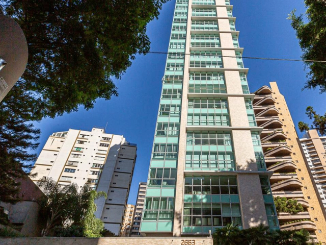 Apartamento com 308m² 3 quartos e 5 banheiros, à venda, no bairro Água Verde em Curitiba