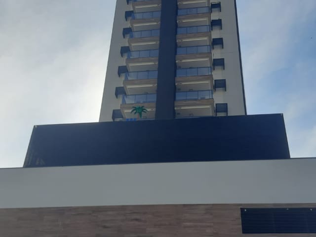 Apartamento 2 quartos e 2 banheiros, à venda, no bairro Centro em Curitiba