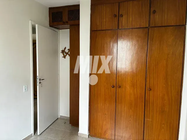 Apartamento 1 quarto e 1 banheiro, à venda ou para alugar, no bairro Vila Uberabinha em São Paulo