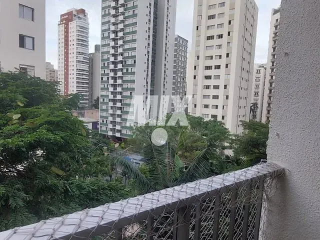 Apartamento 1 quarto e 1 banheiro, à venda ou para alugar, no bairro Vila Uberabinha em São Paulo