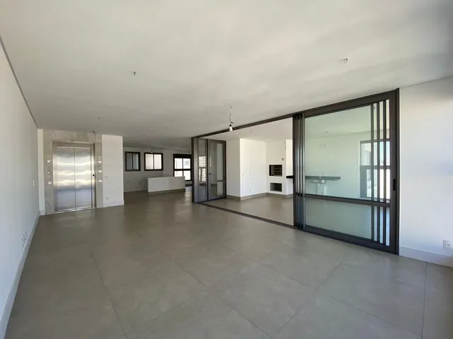 Apartamento com 368m² 3 quartos e 4 banheiros, à venda, no bairro Gleba Palhano em Londrina