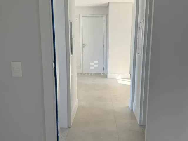Apartamento 2 quartos e 2 banheiros, à venda, no bairro Praia Brava de Itajaí em Itajaí