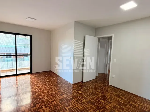 Apartamento com 73m² 3 quartos e 1 banheiro, à venda, no bairro Jardim Infante Dom Henrique em Bauru