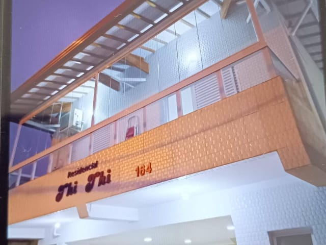 Apartamento 2 quartos e 1 banheiro, à venda, no bairro Maracanã em Praia Grande