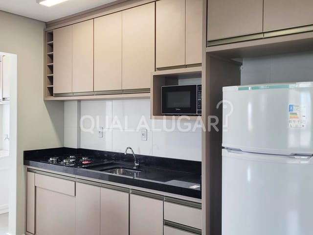 Apartamento 2 quartos e 2 banheiros, para alugar, no bairro Centro em Tubarão