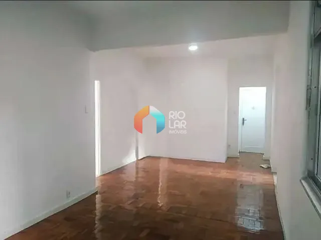 Apartamento com 100m² 3 quartos e 1 banheiro, à venda, no bairro Tijuca em Rio de Janeiro
