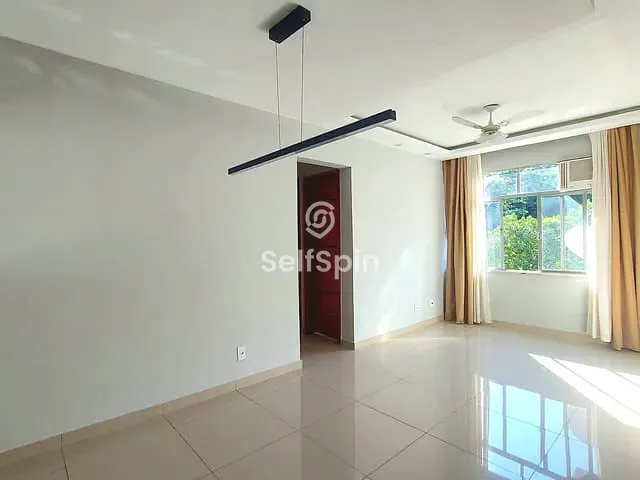 Apartamento 2 quartos e 1 banheiro, para alugar, no bairro Santa Rosa em Niterói