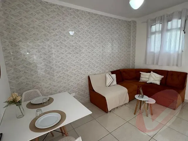 Apartamento 1 quarto e 1 banheiro, à venda, no bairro Guilhermina em Praia Grande
