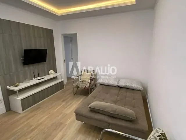 Apartamento 3 quartos e 2 banheiros, à venda, no bairro Centro em Balneário Camboriú