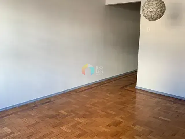 Apartamento com 95m² 2 quartos e 2 banheiros, à venda, no bairro Icaraí em Niterói