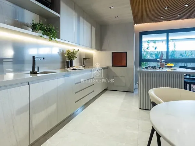 Apartamento com 261m² 3 quartos e 5 banheiros, à venda, no bairro Poção em Cuiabá