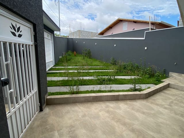 Apartamento 2 quartos e 1 banheiro, para alugar, no bairro Jatobás em Extrema