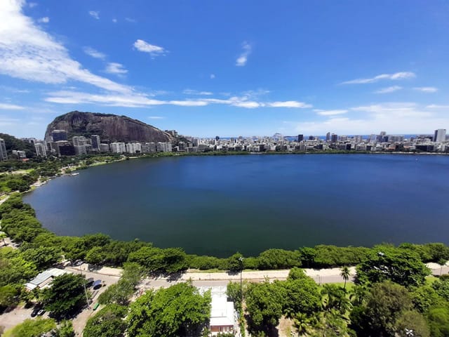 Foto do Apartamento - Av. EPITÁCIO PESSOA! 03 QUARTOS, 03 BANHEIROS, vista MAR e LAGOA, PORTARIA 24h, 01 VAGA | EASY NEGOCIOS IMOBILIARIOS LTDA