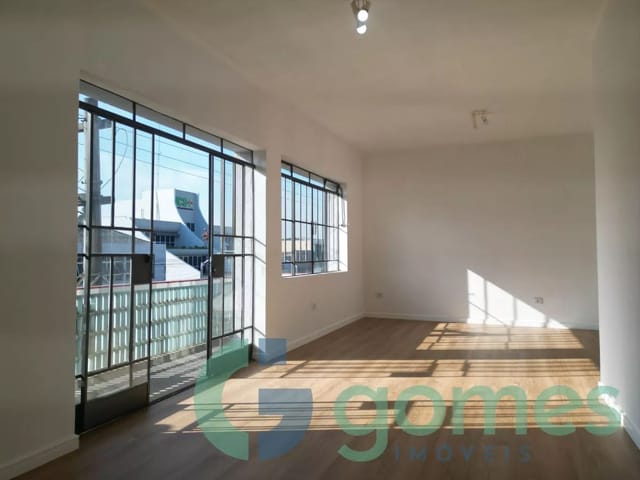 Apartamento 3 quartos e 4 banheiros, para alugar, no bairro Rebouças em Curitiba