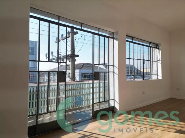 Apartamento 3 quartos e 4 banheiros, para alugar, no bairro Rebouças em Curitiba