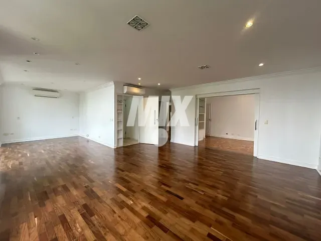 Apartamento 4 quartos e 3 banheiros, à venda, no bairro Vila Nova Conceição em São Paulo