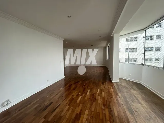 Apartamento 4 quartos e 3 banheiros, à venda, no bairro Vila Nova Conceição em São Paulo