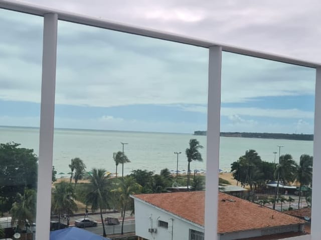 Apartamento com 64m² 2 quartos e 1 banheiro, à venda, no bairro Cabo Branco em João Pessoa