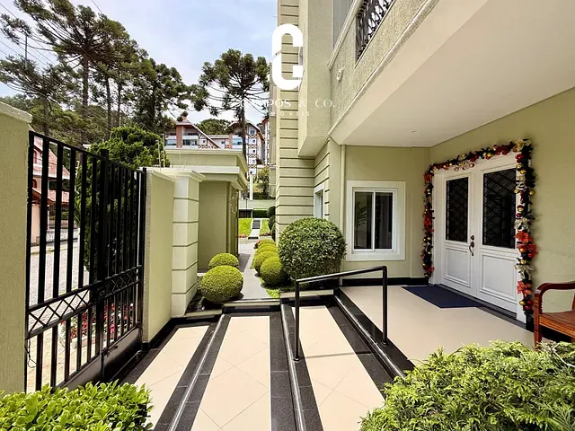 Apartamento 3 quartos e 5 banheiros, à venda, no bairro Vila Capivari em Campos do Jordão