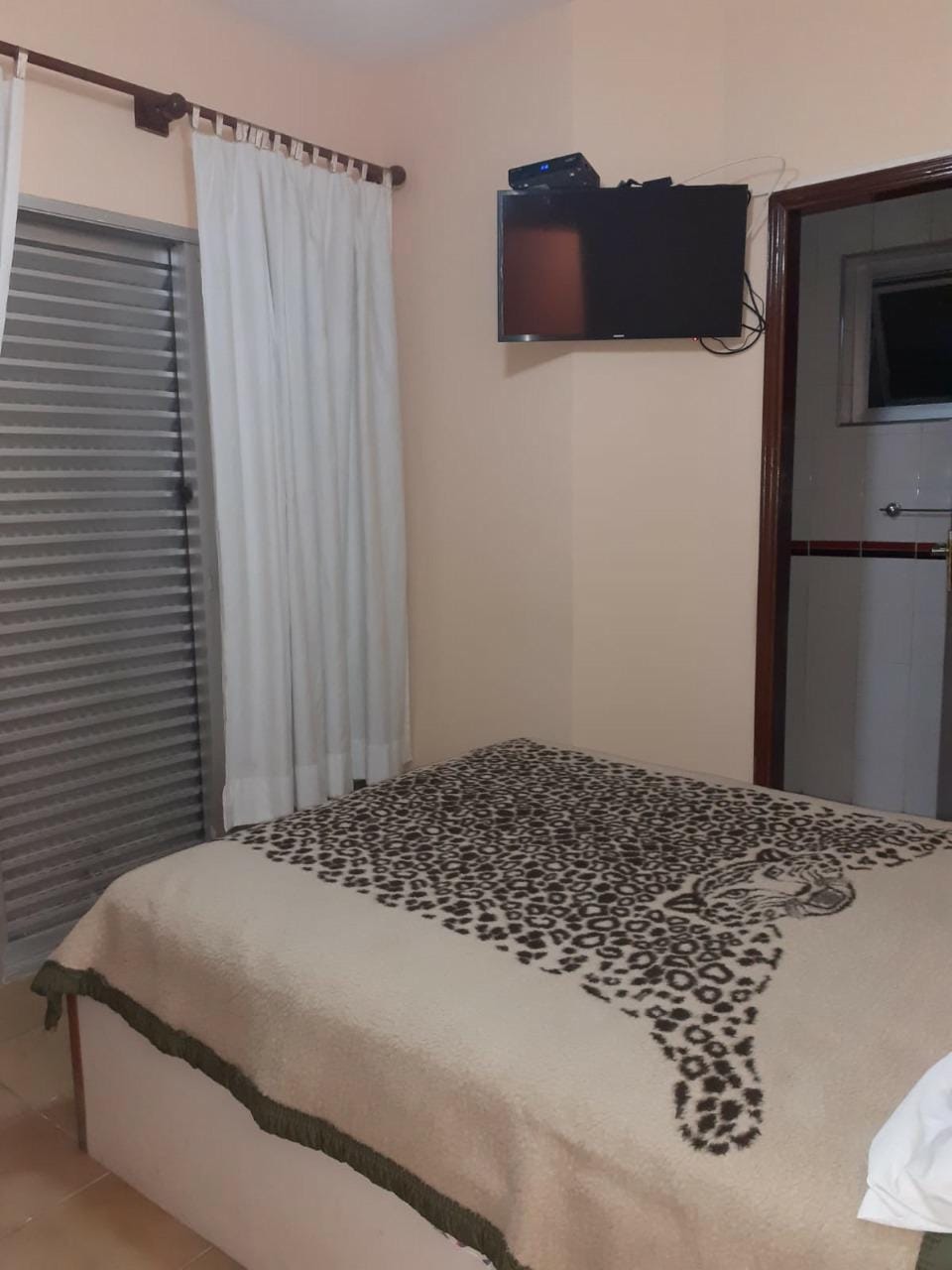 Apartamento à venda 3 Quartos, 1 Suite, 1 Vaga, 165M², Enseada, Guarujá - SP 