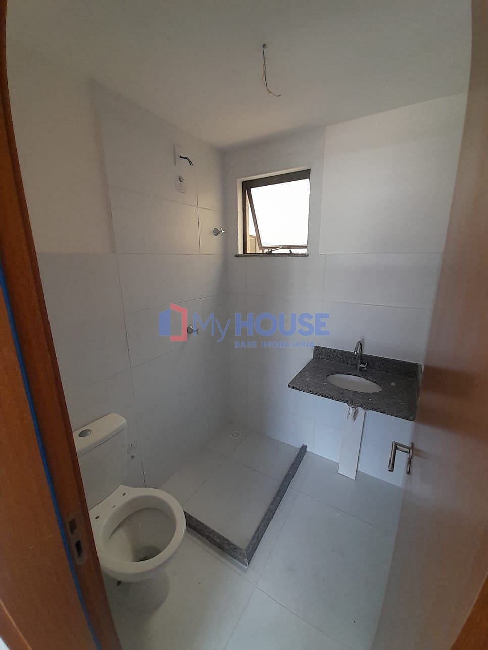 Apartamento à venda com 2 quartos, 70m² - Foto 11