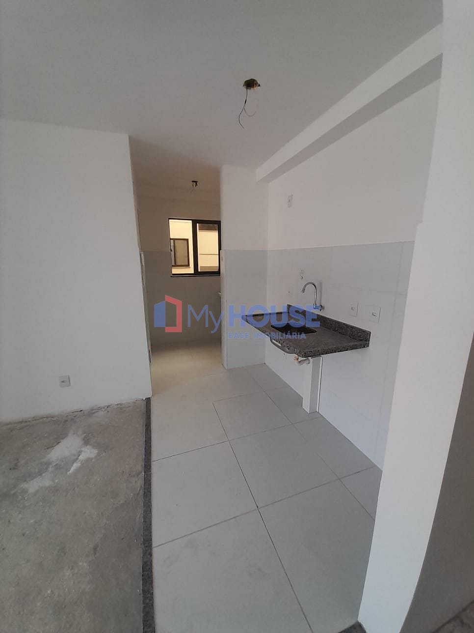 Apartamento à venda com 2 quartos, 70m² - Foto 10
