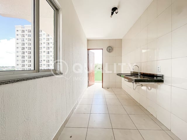 Apartamento 2 quartos e 2 banheiros, à venda, no bairro Jóquei Clube em Fortaleza