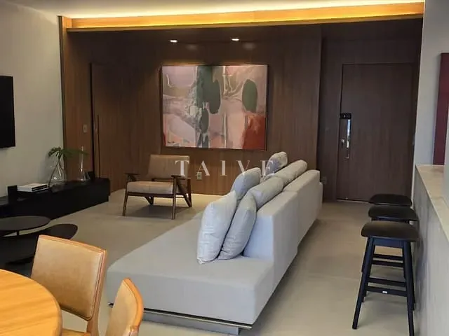 Apartamento com 195m² 3 quartos e 3 banheiros, à venda, no bairro Gleba Fazenda Palhano em Londrina