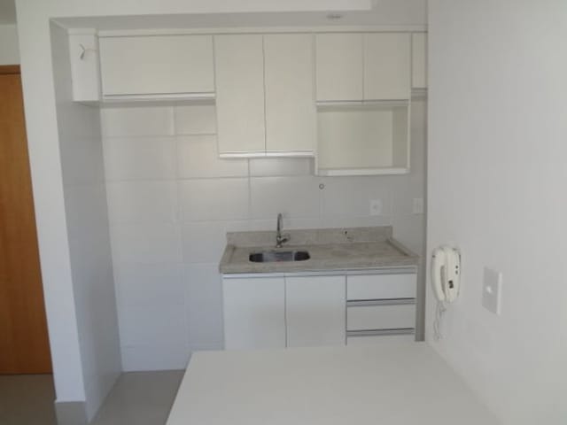 Apartamento 1 quarto e 1 banheiro, para alugar, no bairro Setor Central em Goiânia