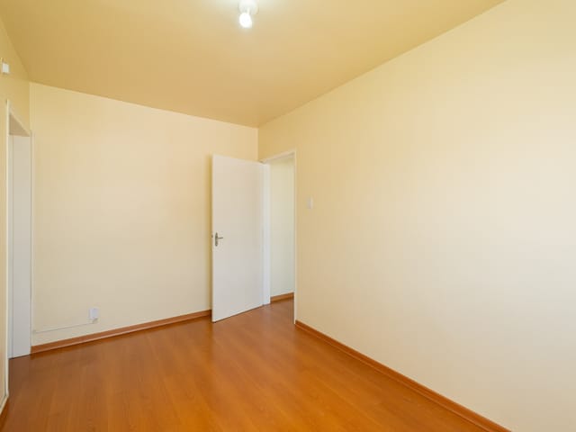 Foto do Apartamento - Apartamento de 2 dormitórios com vaga de garagem no Fragata em Pelotas RS em frente à FAMED com ótima localização e praticidade | UP Imóveis