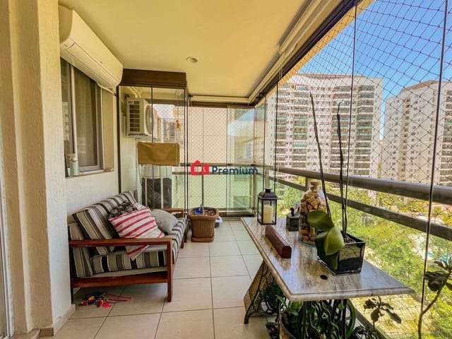 Apartamento 3 quartos e 3 banheiros, à venda, no bairro Jacarepaguá em Rio de Janeiro