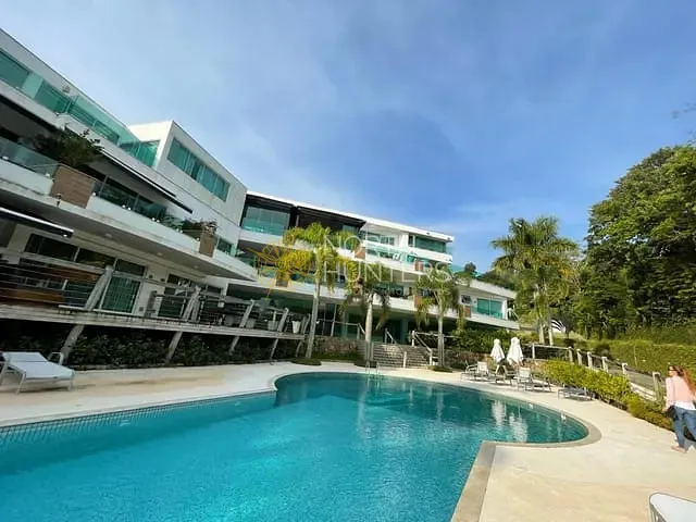 Apartamento com 101m² 1 quarto e 1 banheiro, à venda ou para alugar, no bairro Canasvieiras em Florianópolis