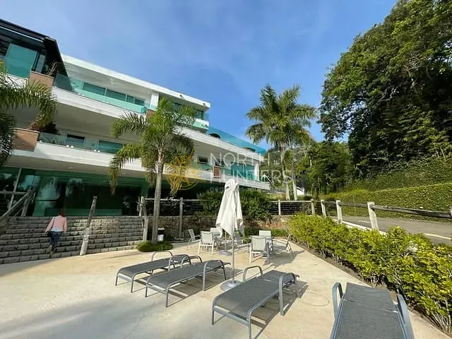 Apartamento com 101m² 1 quarto e 1 banheiro, à venda ou para alugar, no bairro Canasvieiras em Florianópolis