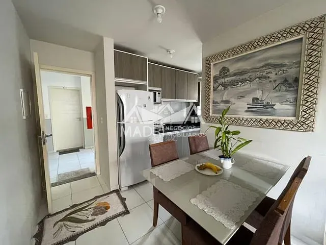 Apartamento 2 quartos e 1 banheiro, à venda, no bairro Barra do Aririú em Palhoça