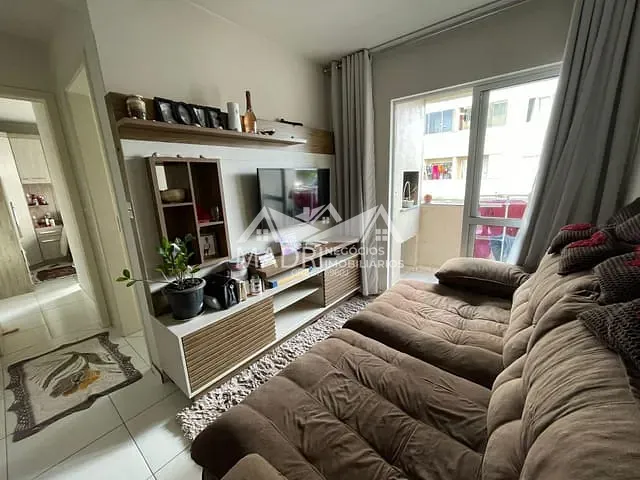 Apartamento 2 quartos e 1 banheiro, à venda, no bairro Barra do Aririú em Palhoça