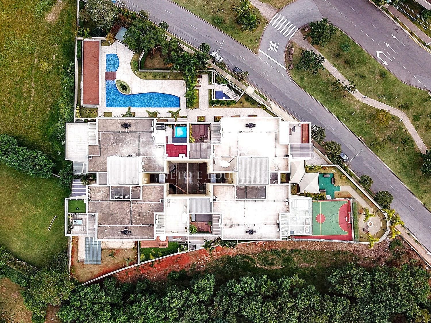 Apartamento, 3 quartos, 246 m² - Foto 2