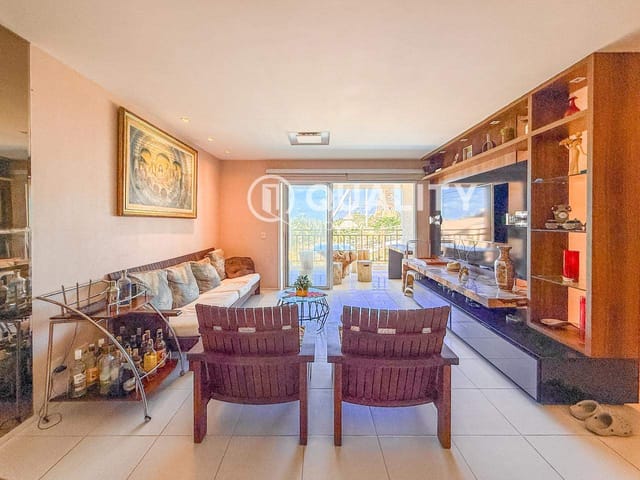 Apartamento com 135m² 3 quartos e 3 banheiros, à venda, no bairro Porto das Dunas em Aquiraz