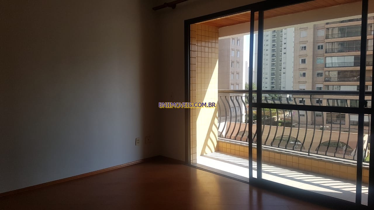Apartamento para alugar com 3 quartos, 90m² - Foto 2